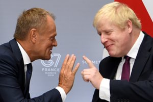 ES: „Britanija privalo apmokėti „Brexit“ sąskaitą net ir išstodama be sutarties“