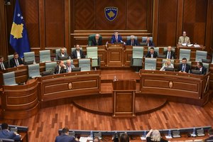 Kosovo parlamento pirmalaikiai rinkimai vyks spalio 6-ąją