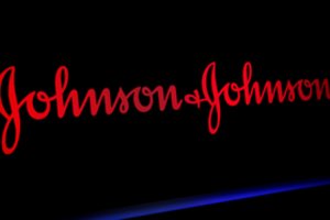 Milžinė „Johnson & Johnson“ gavo 572 mln. JAV dolerių baudą