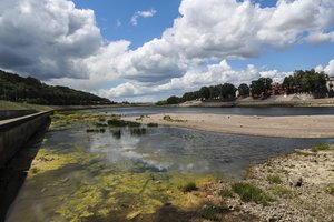 Vandens lygis dalyje upių išlieka žemas
