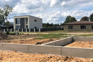 Sunku patikėti, bet šiame Žemaitijos mieste namų kainos – kaip Viniuje