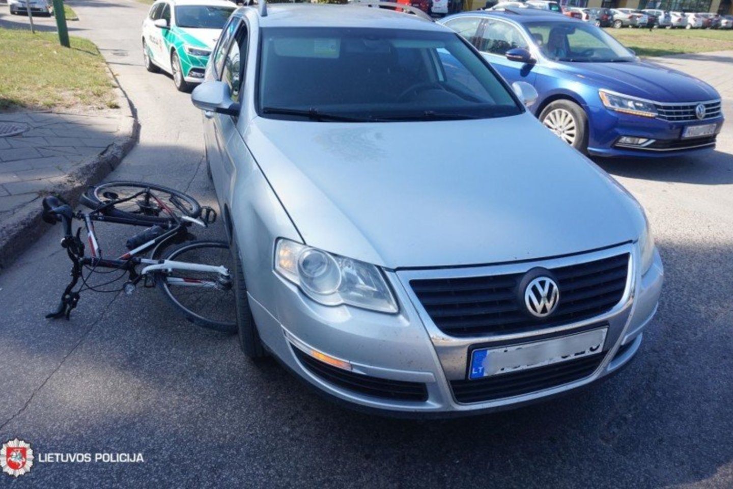 Praėjusią parą įvyko 15 avarijų, kuriose sužeisti žmonės.