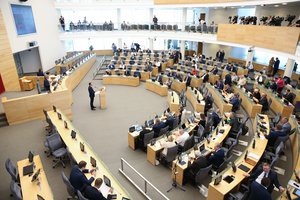 Patvirtinti Seimo rudens sesijos darbai: teiks 150 projektų