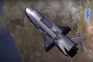 Apie Žemę jau 721 dieną sukasi paslaptingas kosminis laivas