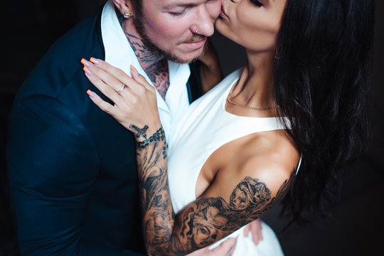 Komandiruotėje nutirpo pamatęs, ką kolega perka žmonai, o ką – meilužei 