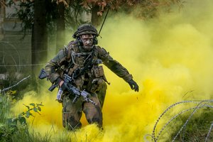 Krašto apsaugos ministerija siūlo mažinti šauktinių amžių