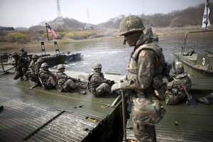 D. Trumpas: „Sudariusios sutartį su Talibanu JAV paliks Afganistane 8 600 karių“