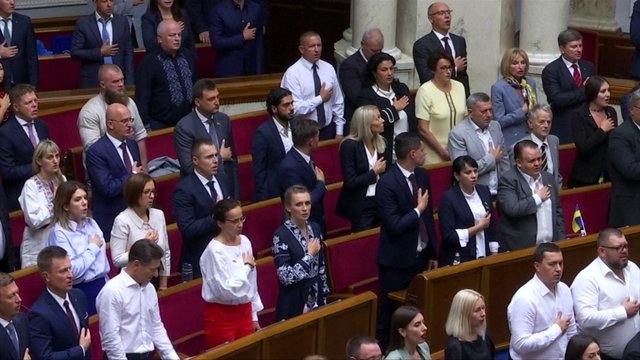 Naujame Ukrainos parlamente – asmenybių įvairovė: šalį į gerovę ves ir ekstremalai