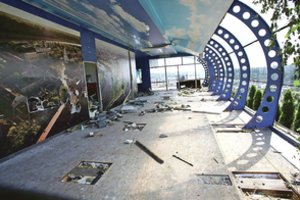  Griauti pasmerkta kavinė ant Kauno šlaito tapo spąstais smalsuoliams, nors savininkas mano kitaip 