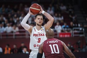 Po ilgos pertraukos į pasaulio čempionatą sugrįžusi Lenkija įveikė Venesuelą