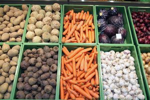 Šviežiam vartojimui skirtų bulvių ir daržovių supirkta mažiau