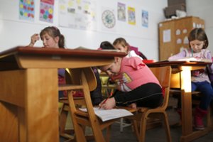 Kruviniausias Europoje vaikų žudynes mokykloje prilygino genocidui, o žaizdos neužgijo iki šiol