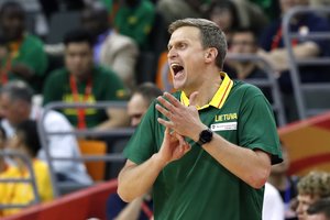 Prieš NBA čempionų trenerio egzaminą – D. Adomaičio įžvalgos, kas parklupdytų Kanadą