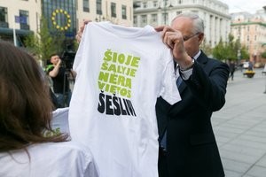 Akys ant kaktos iššoka – aktai dėl visiems svarbaus mokesčio keisti 800 kartų