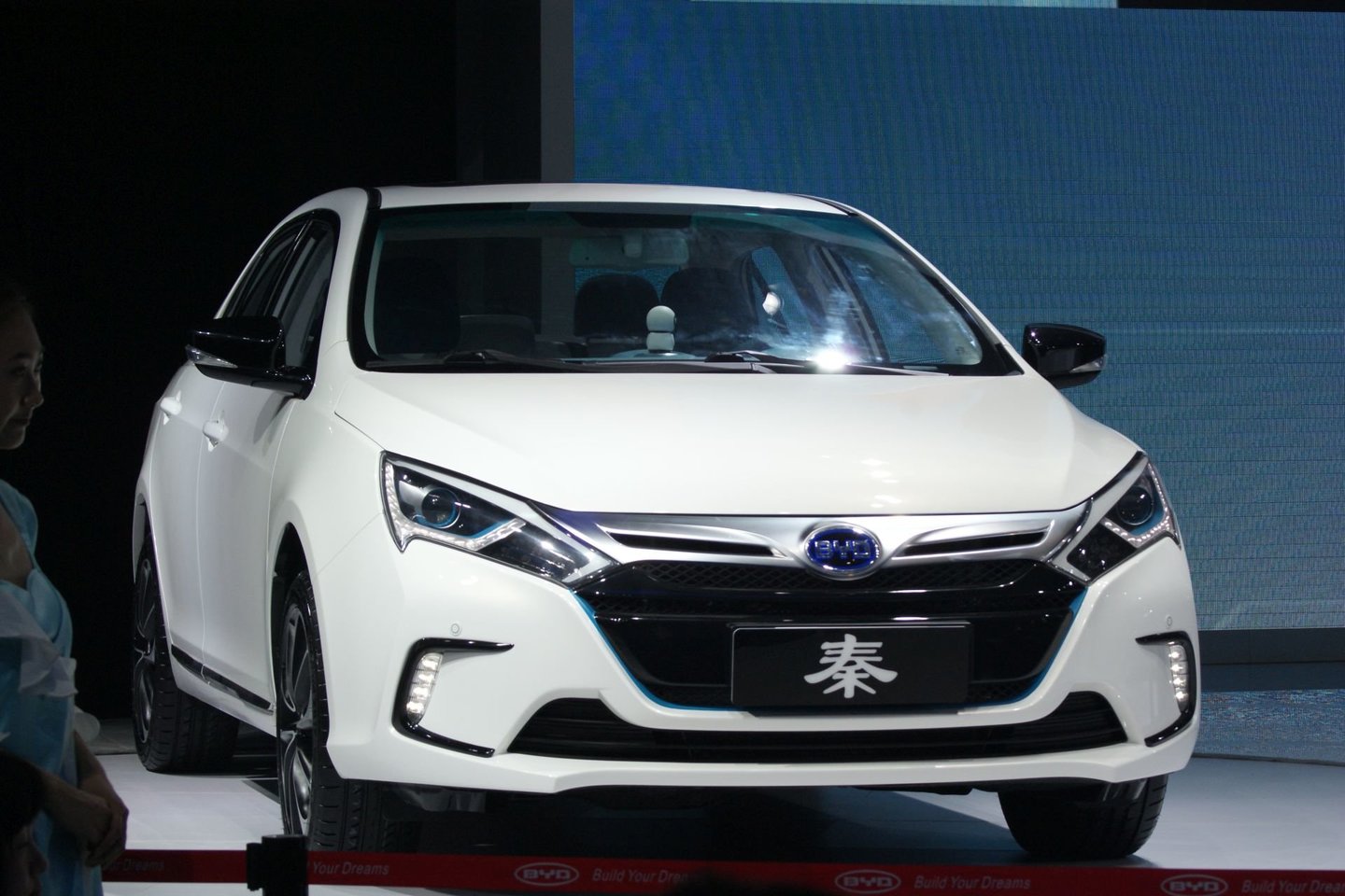 Liepos mėnesį elektromobilių pardavimais kinų BYD nusileido tik „Tesla“ kompanijai.