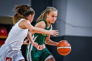 „Neptūnas“ po savo sparnu priglaudė moterų ekipą ir jauną žvaigždutę