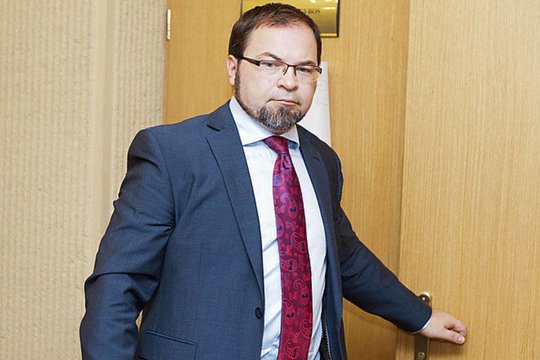 Mirė 47-erių diplomatas Renatas Juška