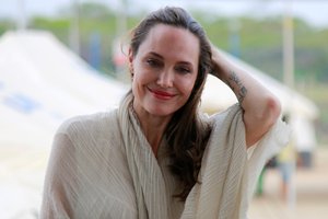 Paaiškėjo, kiek sveria akyse nykstanti Angelina Jolie