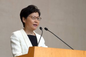 Honkongo lyderė skelbia atšaukianti protestus išprovokavusį ekstradicijos įstatymą