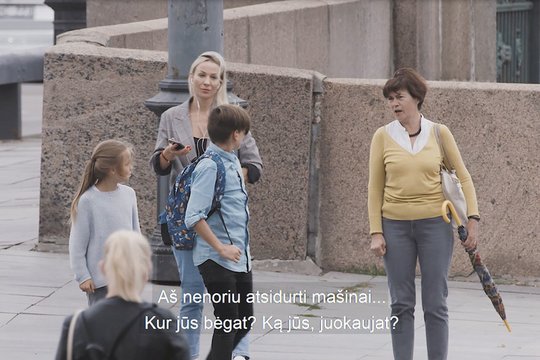 Šokiruojantis eksperimentas: į pavojų puolę vaikai patyrė aplinkinių abejingumą