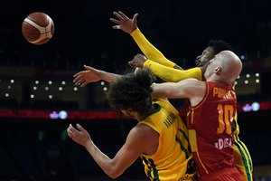 Brazilija atlaikė Juodkalnijos spurtą mačo pabaigoje ir užėmė grupėje pirmąją vietą