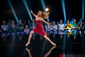 Lietuvą sužavėjusiame projekte – „Auksinį scenos kryžių“ pelniusi primabalerina Olga Konošenko