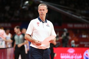 Tautišką giesmę gyvenimui įsiminęs V. Collet vardijo lietuviškas pavardes ir atskleidė prancūzų receptą