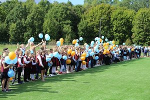 Neveronyse – dviguba šventė: atnaujintas stadionas, rekonstruota pagrindinė gatvė