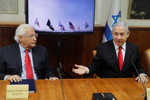 Izraelis atsakydamas į ataką raketomis smogė palestiniečių pozicijoms Gazos Ruože