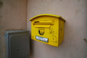 Būkite atidūs: sukčiai bando išvilioti pinigus, naudoja netikrą Lietuvos pašto svetainę