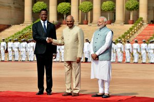 Pakistanas uždraudė Indijos prezidento lėktuvui įskristi į savo oro erdvę