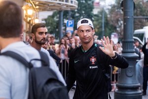 Portugalijos futbolininkai su C. Ronaldo priešakyje jau atvyko į Vilnių