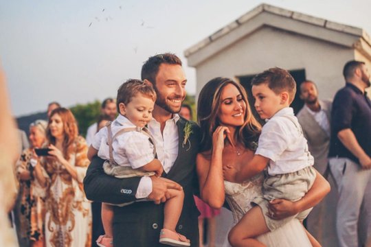 2015-ųjų „Eurovizijos“ nugalėtojas Mansas Zelmerlowas vedė savo išrinktąją