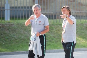 Portugalų treneris F. Santosas – apie dirbtinę dangą LFF stadione ir C. Ronaldo pasirodymą aikštėje