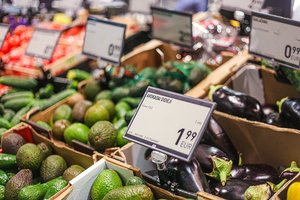 „Iki“ pristatė pirmąją parduotuvę, kurioje visos kainų etiketės – skaitmenizuotos