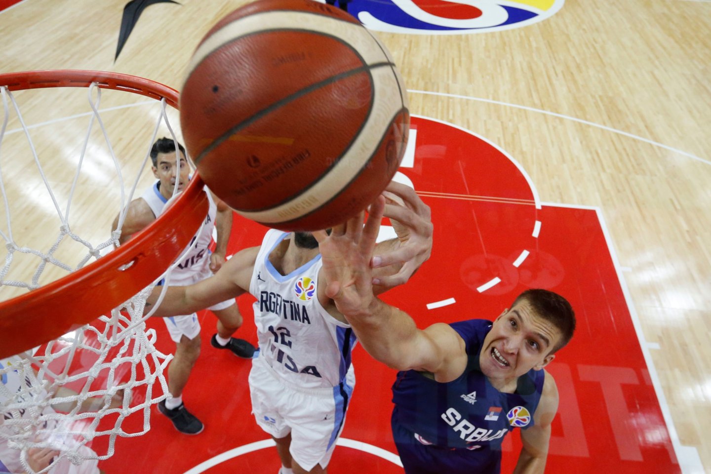 Argentina įveikė Serbiją ir pateko į pusfinalį.<br>scanpix nuotr.