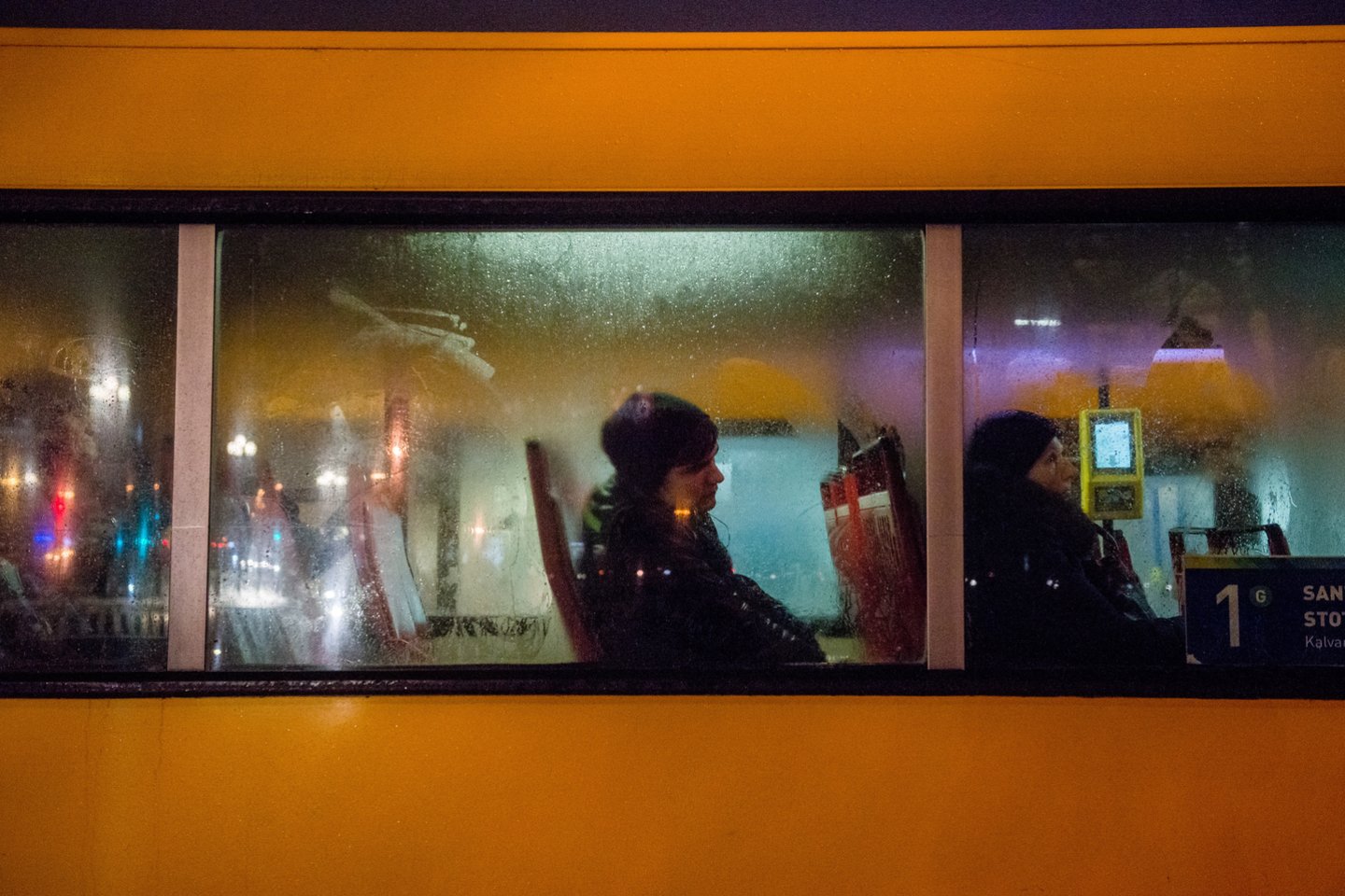  Jauna moteris Vilniaus autobuse patyrė seksualinį priekabiaviamą. Ją nustebino keleivių, o vėliau ir policijos reakcija.<br>J.Stacevičiaus nuotr.