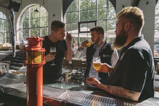 „Švyturys Brewery“ ir VGTU „LinkMenų fabrikas“ sukūrė inovaciją barams