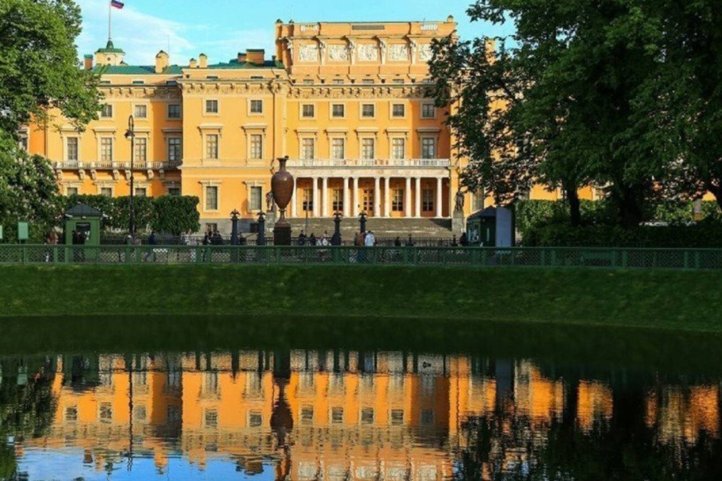 Michailovo pilis, Sankt Peterburgas