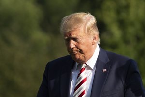 Talibanas perspėja D. Trumpą, kad jis nežino, su kuo turi reikalą