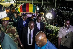 R. Mugabe šeima sutiko, kad jis būtų palaidotas prie paminklo išsivadavimo didvyriams