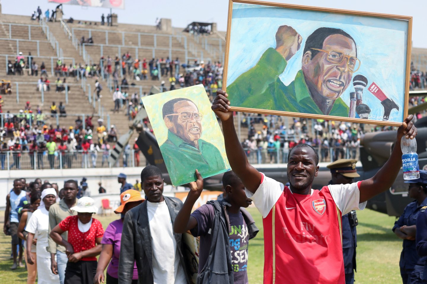  Zimbabvėje šeštadienį rengiamos buvusio prezidento Roberto Mugabe valstybinės laidotuvės.<br> AFP/Scanpix nuotr.
