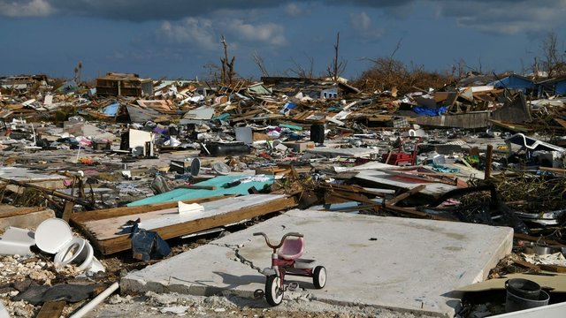 Nespėjus atsigauti po uragano Bahamų saloms gresia dar viena galinga stichija