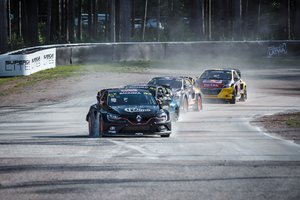 ​R. Baciuškai užbaigti pergalingai šių metų „WorldRX“ sezoną sutrukdė T. Scheideris