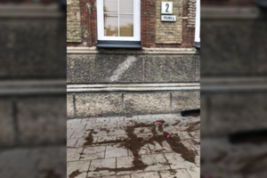 Policija pradėjo tyrimą po išpuolio prieš žydų bendruomenės namus Vilniuje