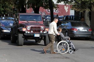Neįgalius vaikus auginančioms šeimoms siūloma ilginti atostogas