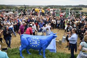 Ragina pakeisti mitybos įpročius: subsidijos ūkininkams naikina pasaulį