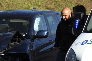 Neseniai už reperio Sezzy ištekėjusi besilaukianti Paula Poderytė pateko į avariją