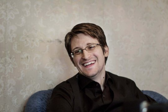 E. Snowdenas apsiprato priešo tvirtovėje, bet jau žvalgosi kitur