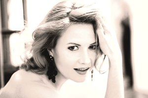 Operos solistė Lauryna Bendžiūnaitė grįžo į laisvosios menininkės kelią